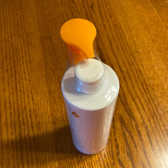 Serious Skin Care C-Clean Vitamin C Ester Facial Cleanser - Picture 3 of 8